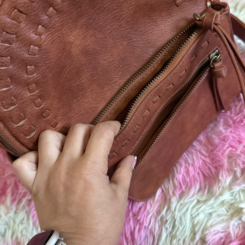 Under One Sky Brown Textured Bag - Picture 5 of 11